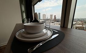 B1 Deluxe Suite